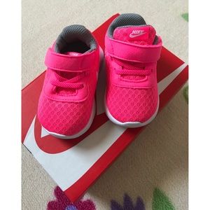 Infant Nike Tennis Shoes